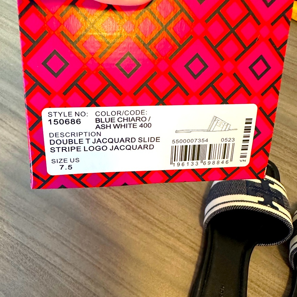 Brand New Tory Burch Sandals NAVY